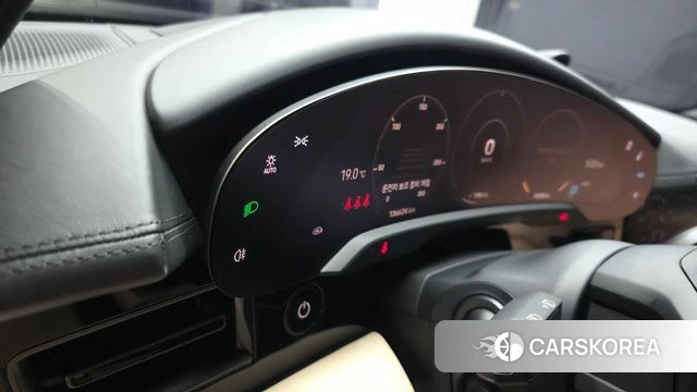 Porsche Taycan id 4987250 из Кореи 19