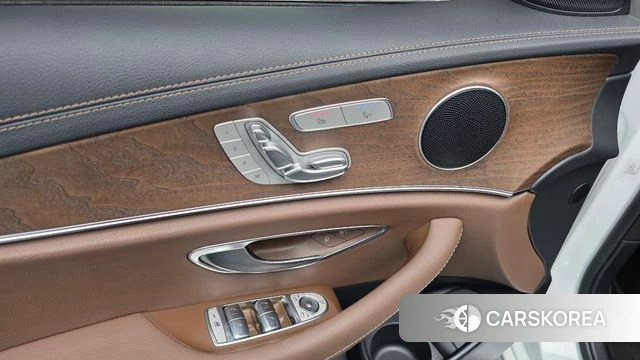 Mercedes-Benz E-Class W213 id 4918113 из Кореи 19
