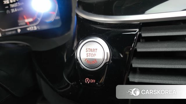 BMW 5 Series (G30) id 4951116 из Кореи 19