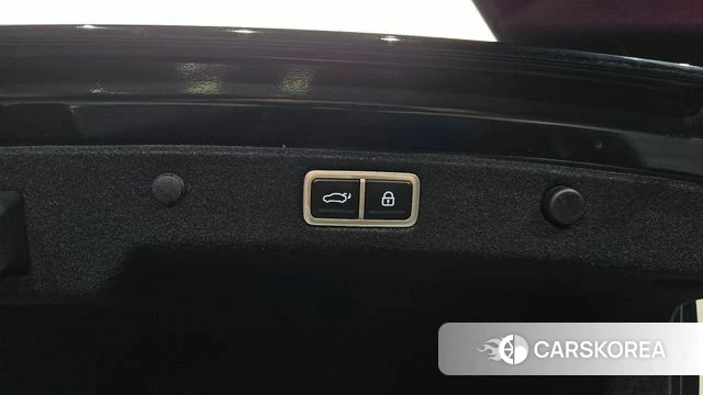Hyundai Grandeur Hybrid (GN7) id 5002409 из Кореи 19