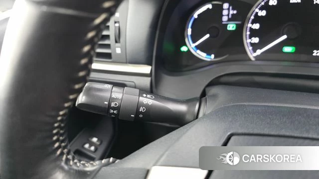 Lexus CT200h id 4944349 из Кореи 19