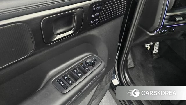 Hyundai Santa Fe (MX5) id 5039251 из Кореи 19