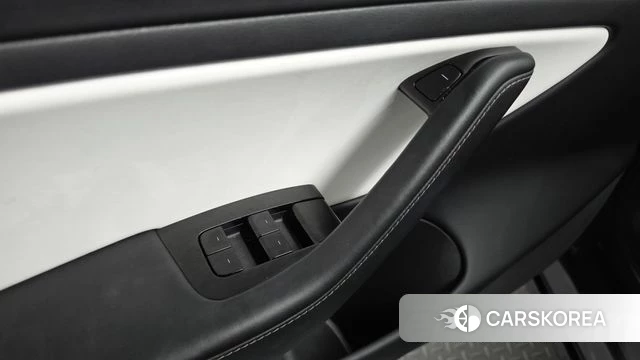 Tesla Model 3 id 4998184 из Кореи 19