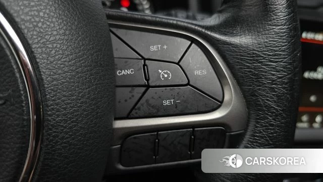 Jeep Renegade id 4992688 из Кореи 19