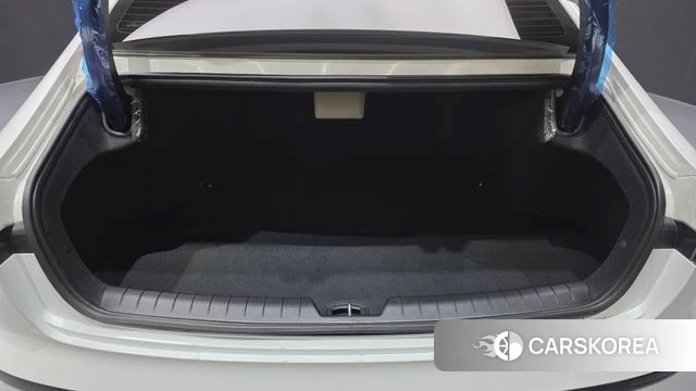Hyundai Grandeur (GN7) id 5026512 из Кореи 19