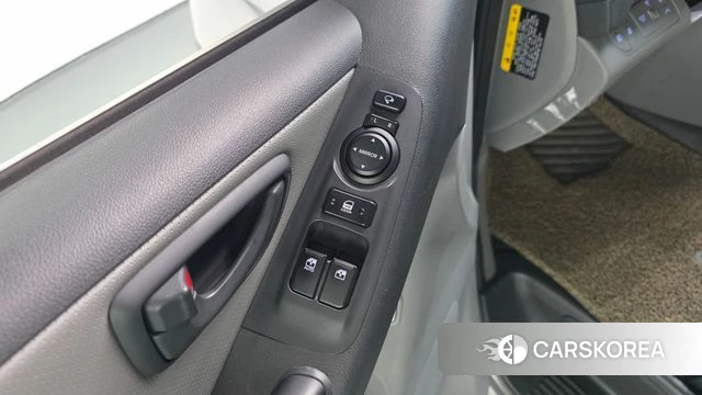 Hyundai The New Grand Starex id 5047883 из Кореи 19