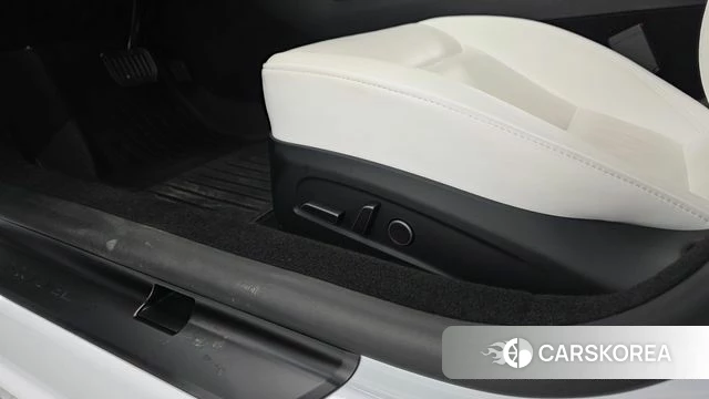 Tesla Model 3 id 4975021 из Кореи 19