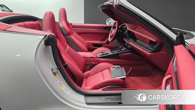 Porsche 911(992) id 4792425 из Кореи 19