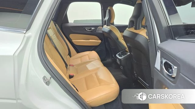 Volvo XC60 second Generation id 5018980 из Кореи 19