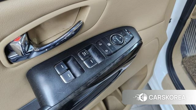 Kia The New Carnival id 4953026 из Кореи 19