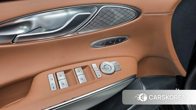 Genesis GV70 id 4987103 из Кореи 19