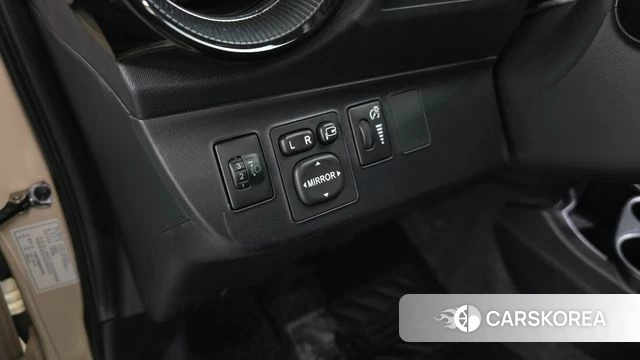Toyota Prius C id 4988419 из Кореи 19