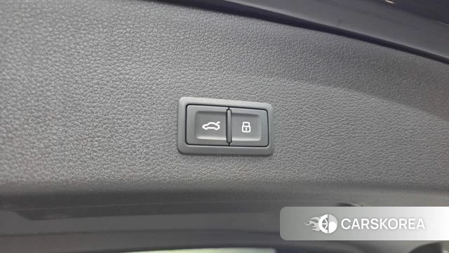 Audi e-Tron id 4992189 из Кореи 19