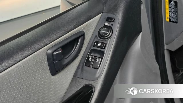 Hyundai The New Grand Starex id 4551715 из Кореи 19