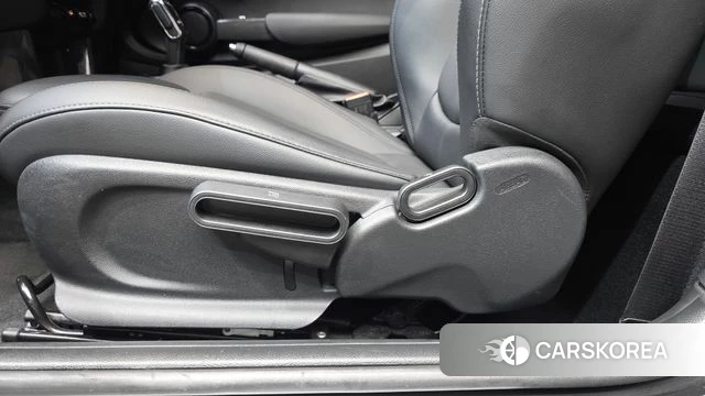 Mini Cooper D id 4923752 из Кореи 19
