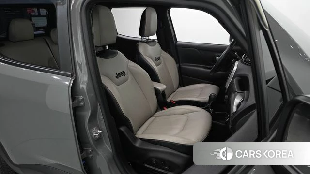 Jeep Renegade id 4992090 из Кореи 19