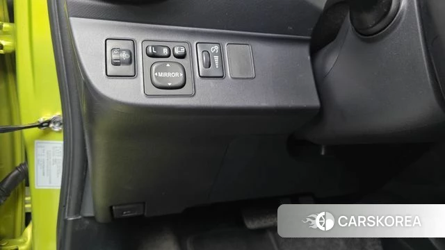 Toyota Prius C id 4918944 из Кореи 19