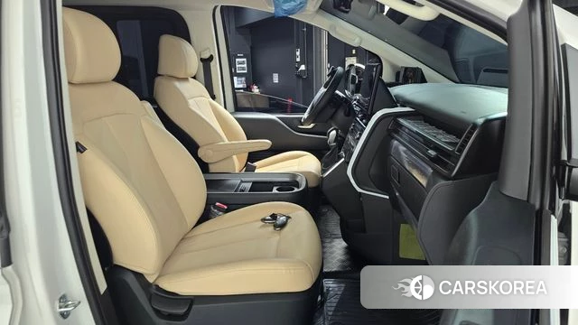 Hyundai The New Staria id 5038748 из Кореи 19