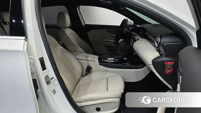 Mercedes-Benz A-Class W177 id 5052098 из Кореи 19