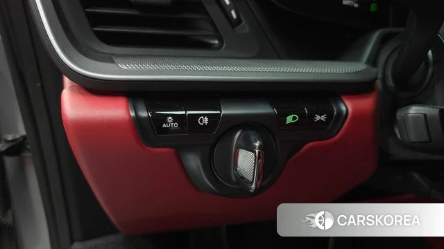 Porsche 911(992) id 5023412 из Кореи 19