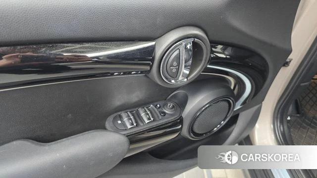 Mini Cooper id 5052273 из Кореи 19