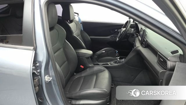 Hyundai Veloster (JS) id 5004321 из Кореи 19