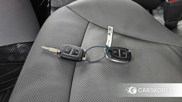 Hyundai The New Grand Starex id 4987764 из Кореи 19