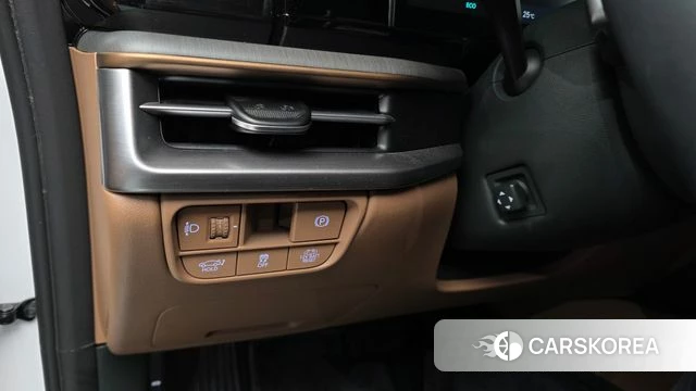 Hyundai Grandeur Hybrid (GN7) id 4975268 из Кореи 19