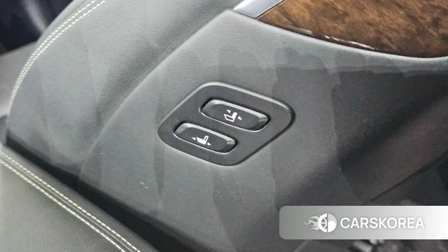 Genesis G90 id 4952827 из Кореи 19