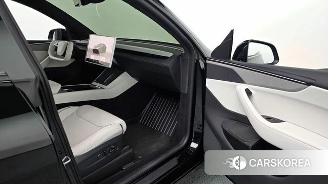 Tesla Model Y id 4847143 из Кореи 19