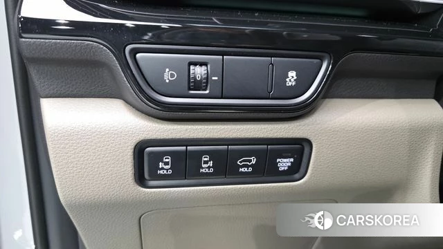 Kia The New Carnival 4th Generation id 5033099 из Кореи 19