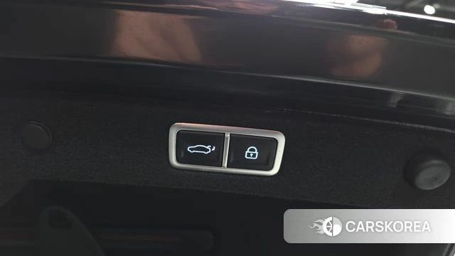 Hyundai Grandeur (GN7) id 5021986 из Кореи 19