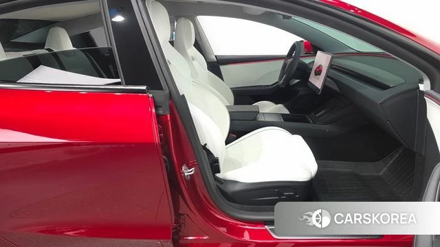 Tesla Model 3 id 4649730 из Кореи 19