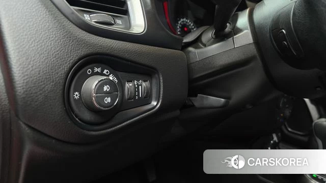 Jeep Renegade id 4951018 из Кореи 19