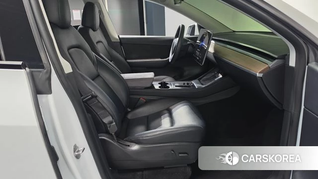 Tesla Model Y id 4986442 из Кореи 19