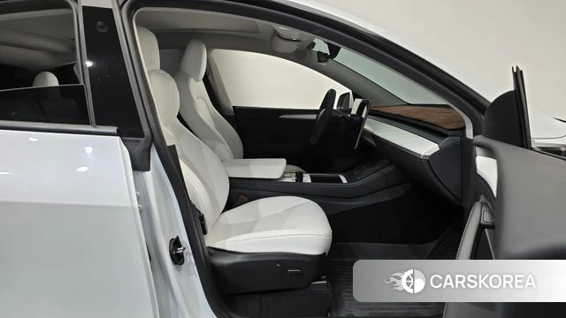 Tesla Model Y id 4863006 из Кореи 19