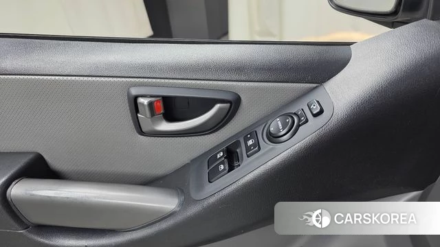 Hyundai The New Grand Starex id 4960288 из Кореи 19