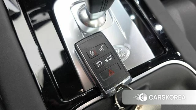Land Rover Discovery Sports 2nd Generation id 5018102 из Кореи 19