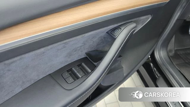 Tesla Model 3 id 4864240 из Кореи 19