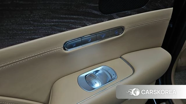 Genesis G90 (RS4) id 5002828 из Кореи 19