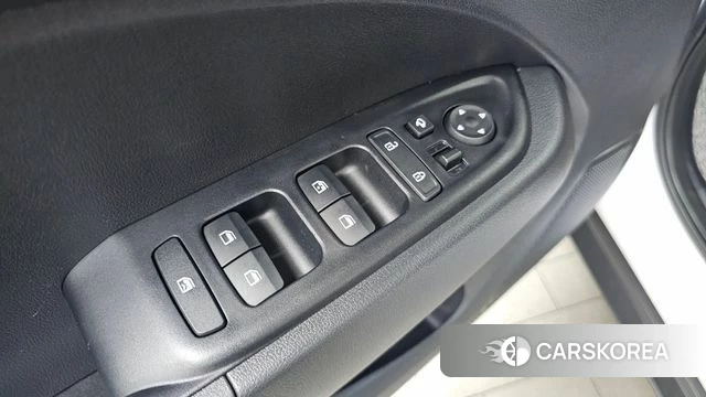 Hyundai Venue id 4916292 из Кореи 19
