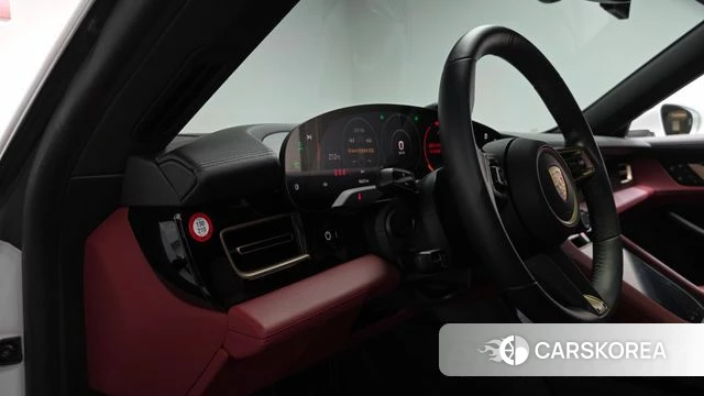 Porsche Taycan id 5021397 из Кореи 19