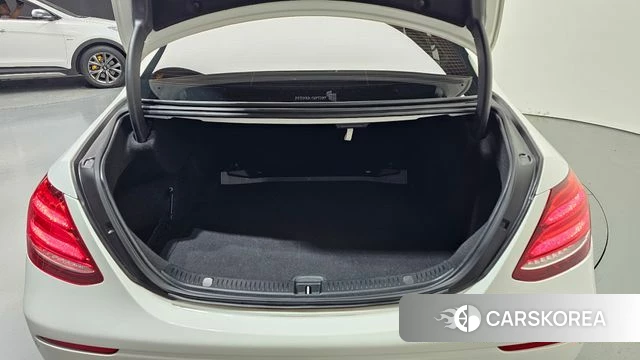 Mercedes-Benz E-Class W213 id 4930696 из Кореи 19