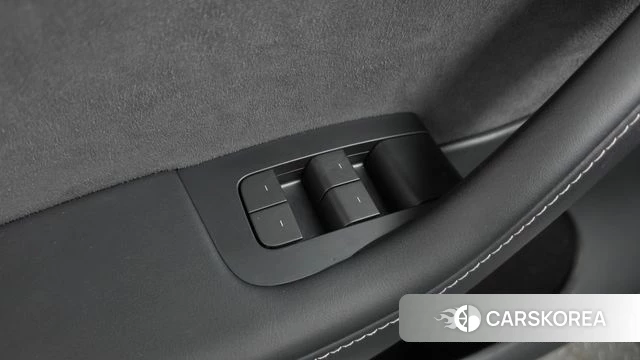Tesla Model Y id 4681746 из Кореи 19