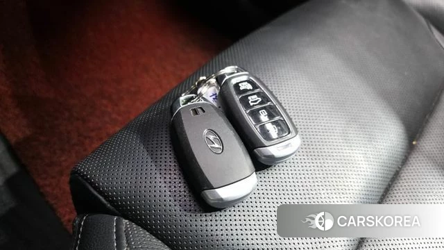 Hyundai Grandeur IG id 4998855 из Кореи 19