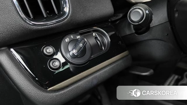 Mini Cooper D Countryman id 5047534 из Кореи 19