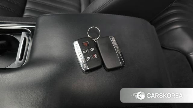 Jaguar F-PACE id 4765565 из Кореи 19