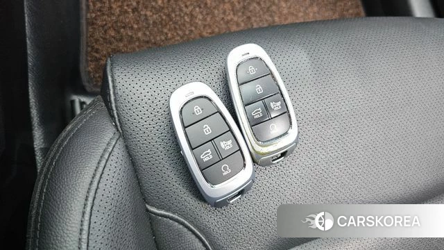 Hyundai The New Grandeur IG id 4763926 из Кореи 19