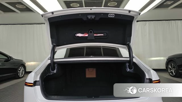 Hyundai Grandeur Hybrid (GN7) id 5002123 из Кореи 19