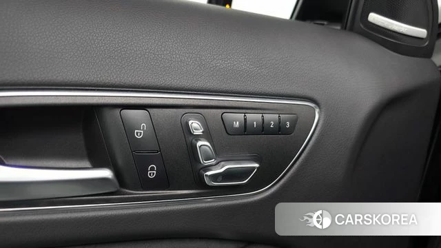 Mercedes-Benz GLA-Class X156 id 4850225 из Кореи 19